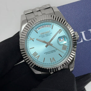 Seiko 精工改裝 星期日曆型 羅馬數字 淺藍色
